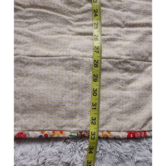 PROJECT LINUS QUILTED CHILDS schoolhouse Quilt Wall Throw - Picture 7 of 8